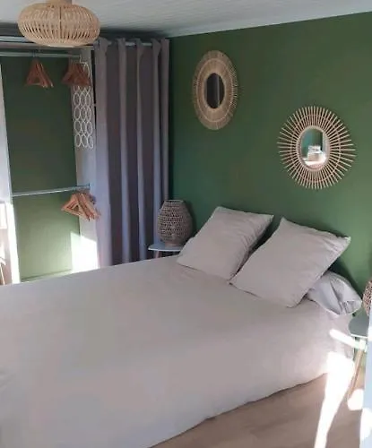 Independant Au Calme *